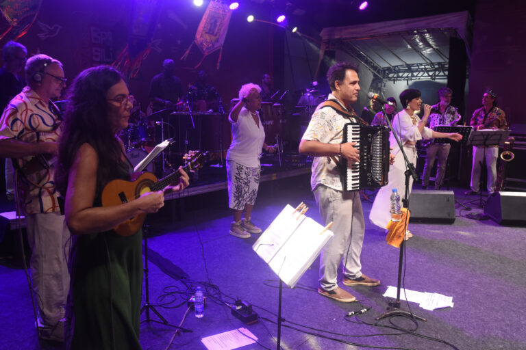 marica:-cordao-do-boitata-encerra-programacao-musical-do-natal-brasilidade