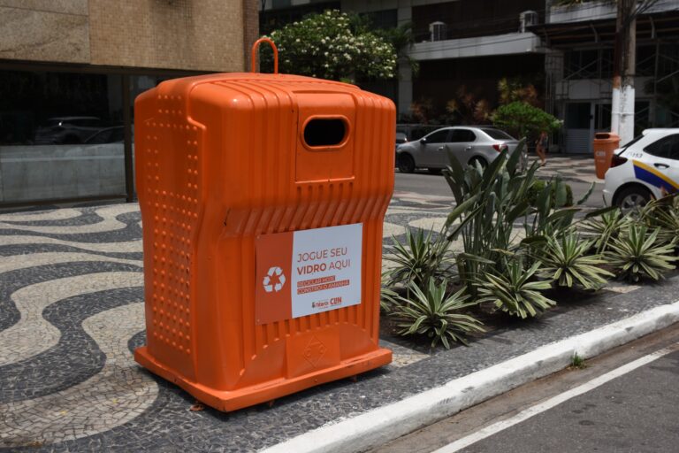 Companhia de Limpeza de Niterói recolhe mais de três toneladas de recicláveis no Réveillon companhia-de-limpeza-de-niteroi-recolhe-mais-de-tres-toneladas-de-reciclaveis-no-reveillon
