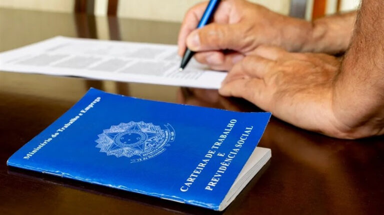 AGORA É LEI: INSTITUÍDO NO RIO PROGRAMA DE CAPACITAÇÃO PROFISSIONAL E DE EMPREGABILIDADE agora-e-lei:-instituido-no-rio-programa-de-capacitacao-profissional-e-de-empregabilidade