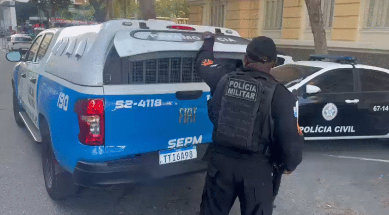 policia-militar-cumpre-denuncia-e-liberta-vitimas-de-sequestro-em-niteroi