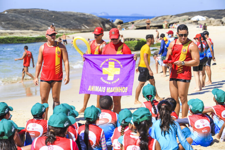 bombeiros-do-rj-lancam-edicao-2026-do-projeto-botinho