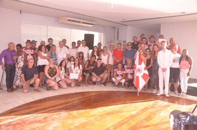 Bloco Filhos da Pauta celebra 40 anos com roda de samba na Cantareira bloco-filhos-da-pauta-celebra-40-anos-com-roda-de-samba-na-cantareira