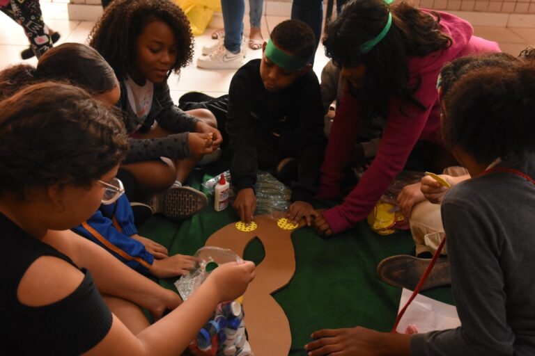 Dia Mundial da Educação Ambiental: Clin participa do “Tô de Férias na Escola” e reforça ações de coleta seletiva dia-mundial-da-educacao-ambiental:-clin-participa-do-“to-de-ferias-na-escola”-e-reforca-acoes-de-coleta-seletiva