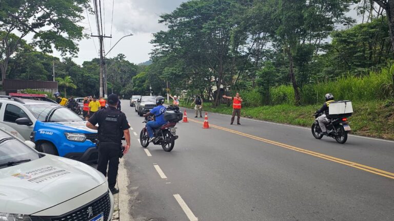 prefeitura-de-niteroi-inicia-a-semana-com-mais-uma-acao-integrada-contra-motos-barulhentas