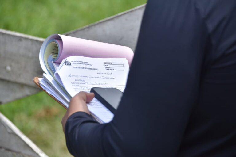 prefeitura-de-marica-realiza-fiscalizacao-integrada-em-area-de-loteamento-irregular