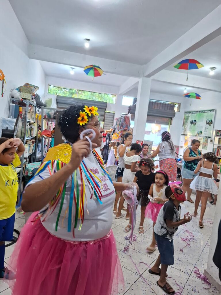 cepro-leva-bloquinho-cultural-de-defesa-da-infancia-as-ruas-de-rio-das-ostras-no-carnaval-2026