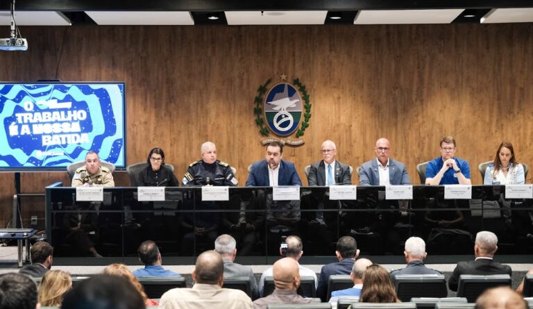 Governador Cláudio Castro anuncia esquema de Carnaval com 26 mil agentes de segurança nas ruas governador-claudio-castro-anuncia-esquema-de-carnaval-com-26-mil-agentes-de-seguranca-nas-ruas