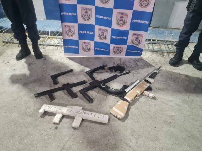 policia-militar-apreende-replicas-de-armas-de-fogo-em-niteroi