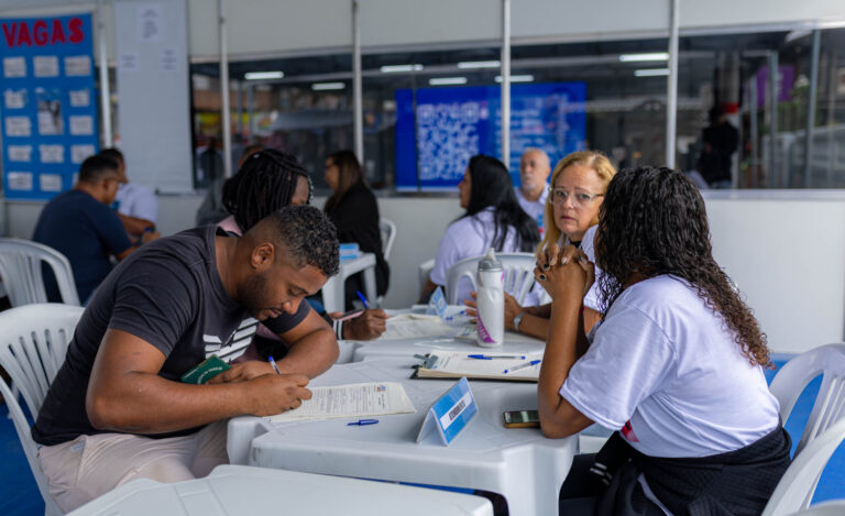 marica:-casa-do-trabalhador-itinerante-leva-servicos-e-oportunidades-a-diversos-bairros