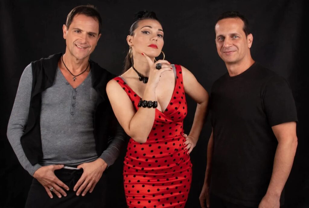 Apae Niterói comemora 61 anos com show beneficente de artistas pop dos anos 80 6 Sylvinho Blau Blau Mariana Ramalho Avellar Joao Penca Love