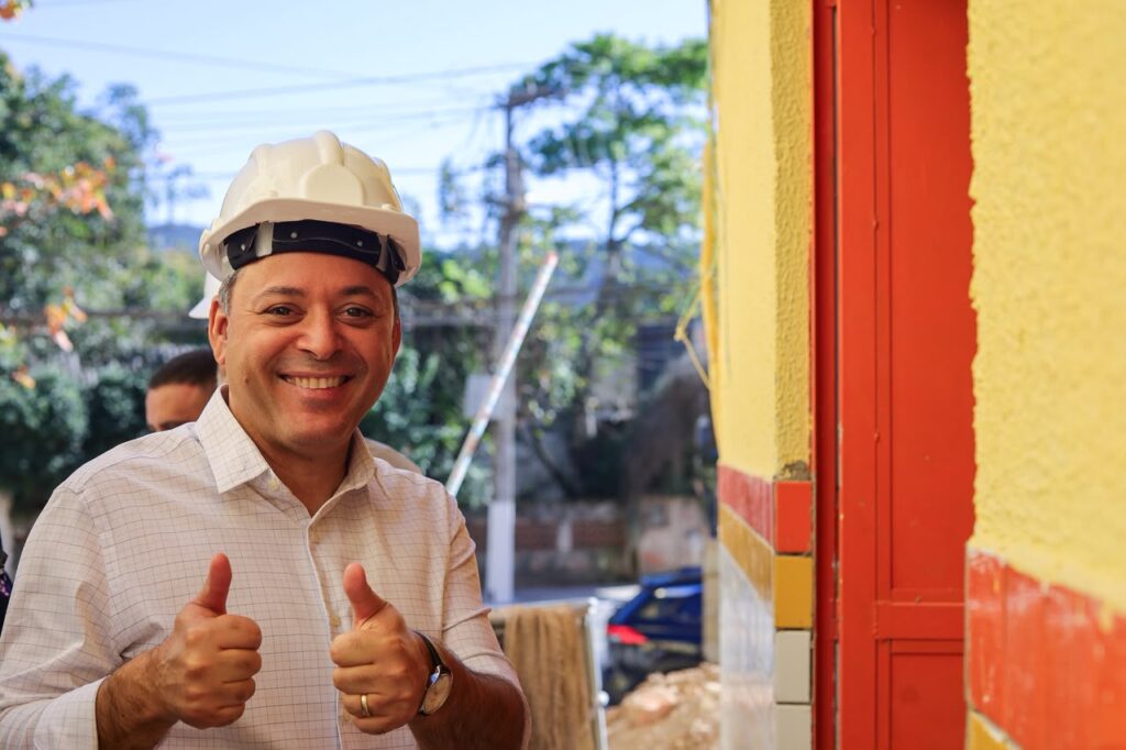 Prefeito Rodrigo Neves vistoria implantação do Supercentro de Exames e obras de nova escola na Região Oceânica 149 WhatsApp Image 2026 07 22 at 14.19.02