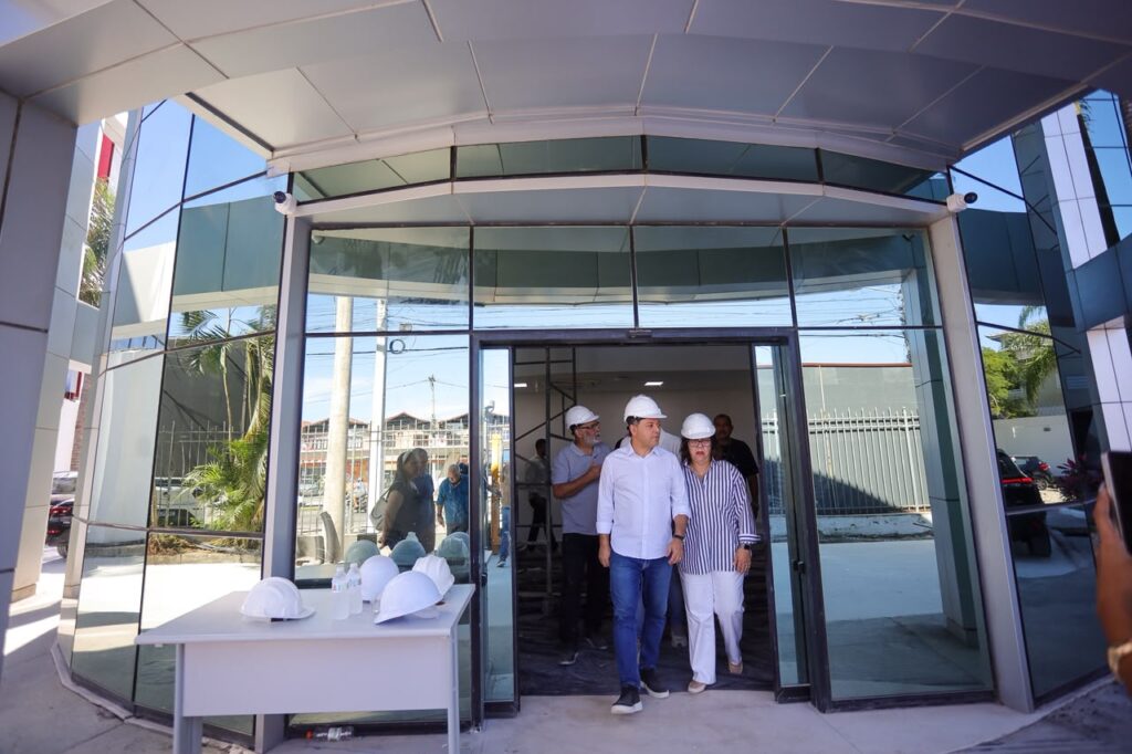 Prefeito Rodrigo Neves vistoria implantação do Supercentro de Exames e obras de nova escola na Região Oceânica 145 WhatsApp Image 2026 07 22 at 14.36.12 4